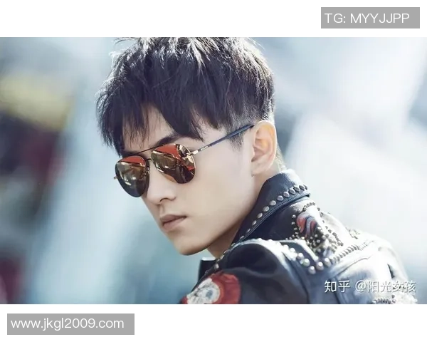 足球场上的俊帅英姿 揭开足球明星的魅力面纱