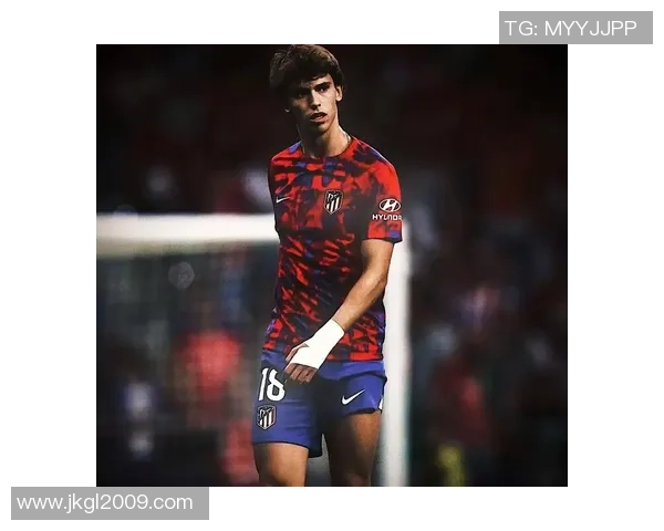 足球天才菲利克斯专属手机壳设计亮相展现个性与魅力