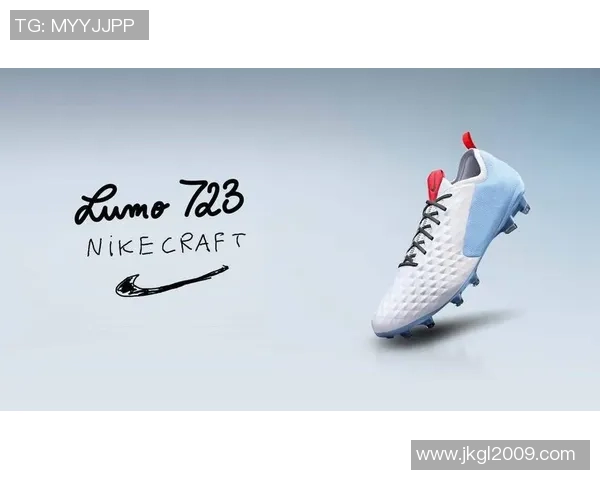 足球鞋球星专属定制品牌引领个性化潮流打造极致性能与独特风格